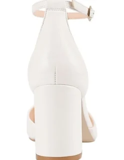 Verali Eli Closed Toe Block Heels in Chalk