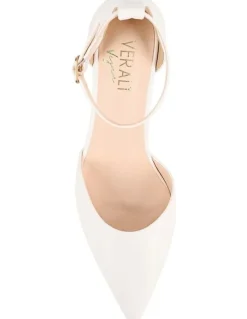 Verali Eli Closed Toe Block Heels in Chalk