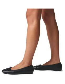 Verali Eugenie Ballet Flats in Black