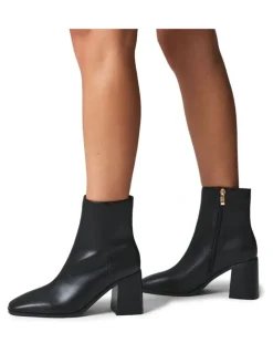 Verali Lilo Ankle Boots in Black