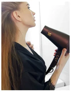 VS Sassoon Frizz Defense Salon Hair Dryer in Mahogony VSD6395A