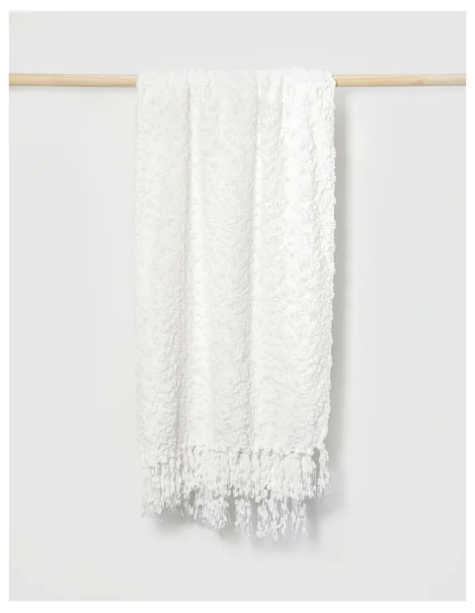 Vue Boucle Throw in Cloud