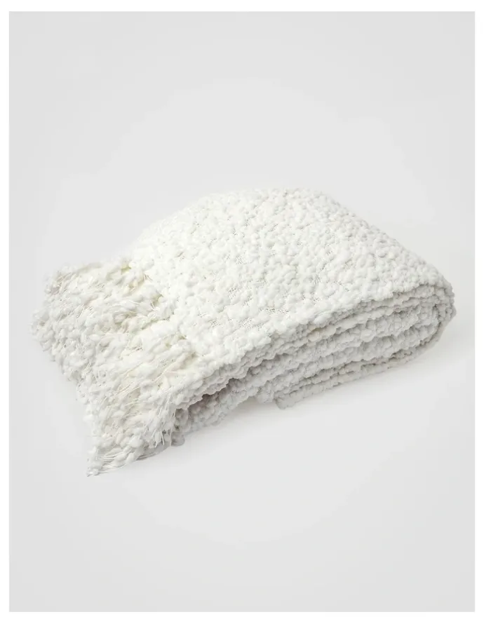 Vue Boucle Throw in Cloud
