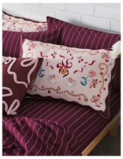 Vue Charmed Cotton Sateen Quilt Cover Set in Soft Pink