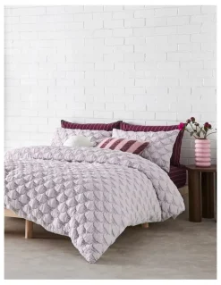 Vue Fran Quilted Bow Quilt Cover Set in Lilac