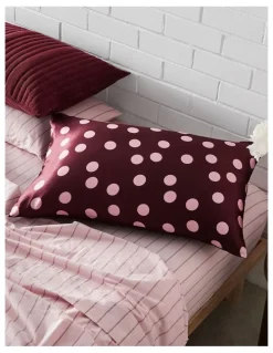 Vue Silk Front Pillowcase in Burgundy Polka Dot