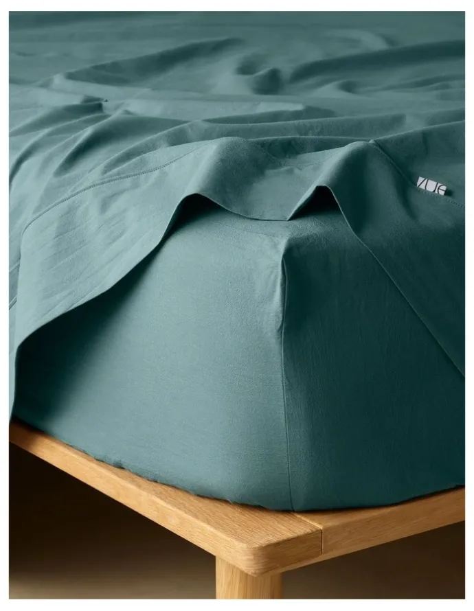 Vue Stonewashed Cotton Fitted Sheet in Dusky Green