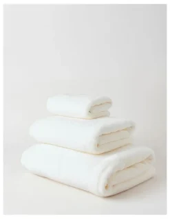 Vue Super Soft Towel Range in Milky White