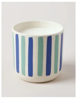 Vue Voyage Bondi Candle 430g in Blue/Green