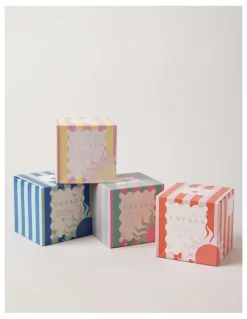 Vue Voyage Bondi Candle 430g in Blue/Green