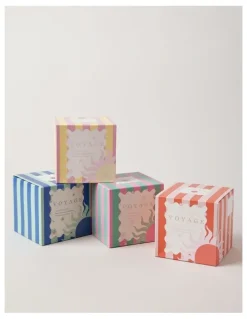 Vue Voyage Waikiki Candle 430g in Green/Pink