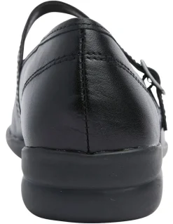 Wide Steps Brianna Black Glove Flat Shoes