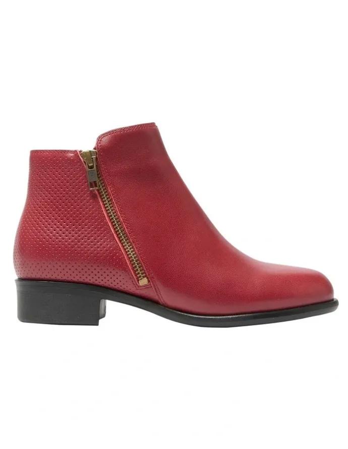 Wide Steps Lorenzo Boots in Red Leather