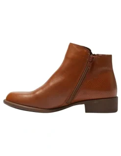 Wide Steps Lorenzo Leather Boots in Mid Brown