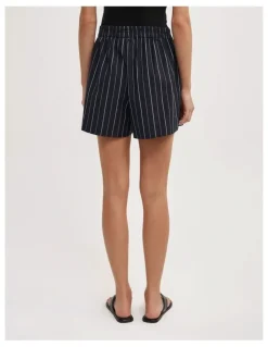 Witchery Poplin Boxer Short in Navy Stripe