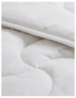 Wooltara Australian Washable Wool Quilt Cot Size in White