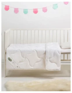 Wooltara Australian Washable Wool Quilt Cot Size in White