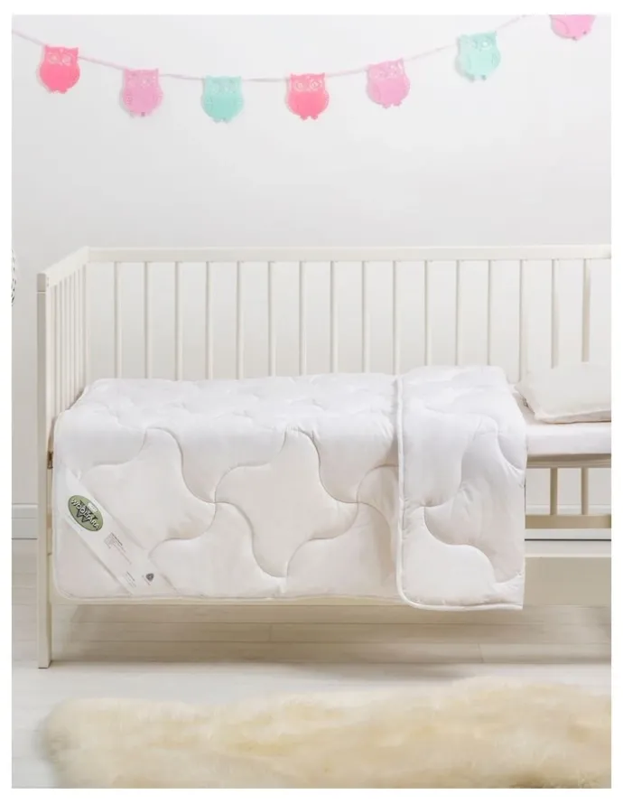 Wooltara Australian Washable Wool Quilt Cot Size in White