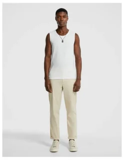 yd. Atwood Singlet in White