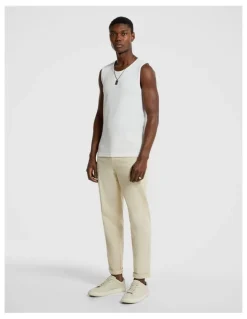 yd. Atwood Singlet in White