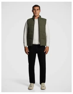 yd. Finn Reversible Vest in Black