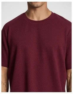 yd. Lynx Textured Tee in Burgundy