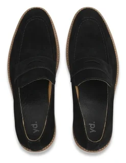 yd. Maddox Suede Loafer in Black