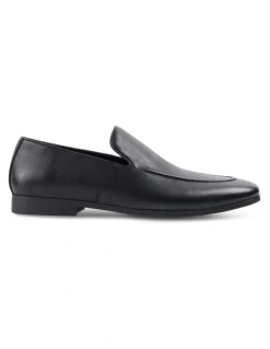 yd. Teddy Leather Loafer in Black