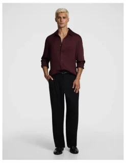yd. Zeus Textured Shirt in Burgundy
