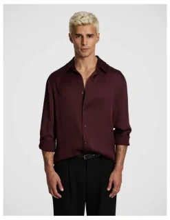 yd. Zeus Textured Shirt in Burgundy
